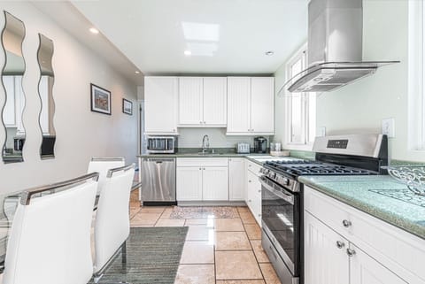 Kitchen is fully-stocked with dishes, cooking, baking and meal prep gear. All standard large and small appliances included. See listing description for more supply details.
                