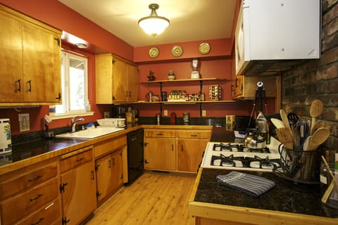 Fully stocked kitchen with everything you need!
