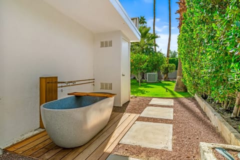 A private ritual of warmth, quiet, and time slowing down.