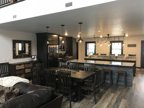 Fully furnished Kitchen!