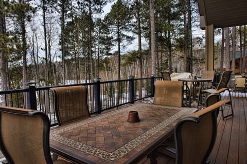 Enjoy the spacious deck with great views of the lake