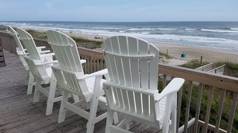 Upper deck views with tall viewing chairs