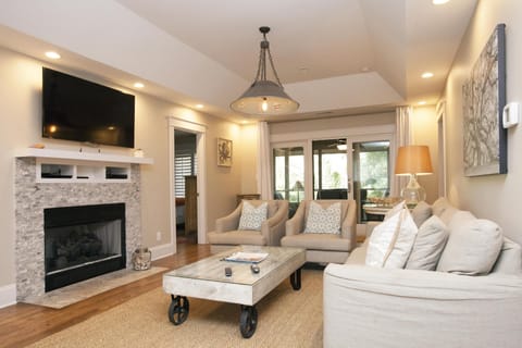 Great Room with new Stephen Shell furniture!