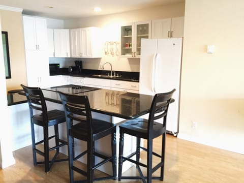 Kitchen Island with seating
