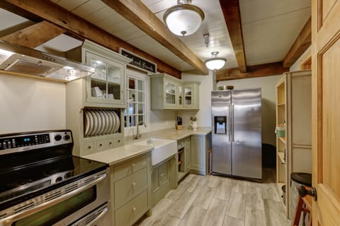 Previously a bed and breakfast, the kitchen was added in 2017 for private groups