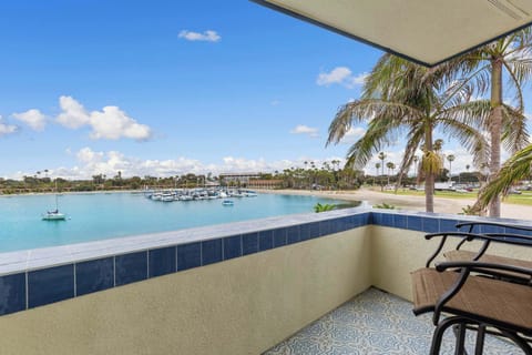 Seaside South Balcony with fabulous Bayviews!