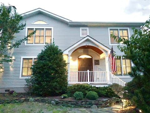 Welcome to Lewes Beach! Located just three houses walk to the dunes.