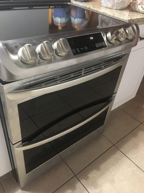 LG Double Oven Convection with wifi