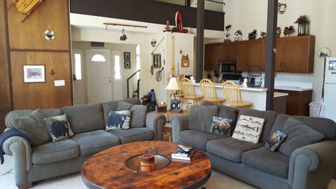 Living Room looking back to Entry