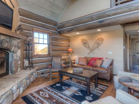 Powder Ridge Manitou 13, Living, 1