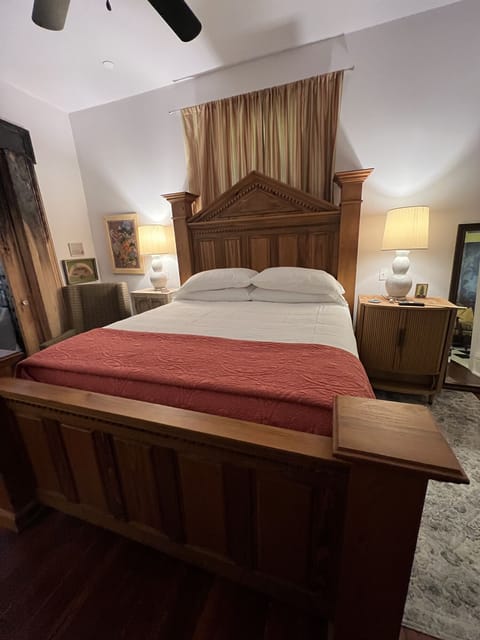 King size bed and "most comfortable mattress" (according to previous guests)
