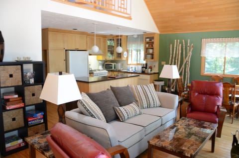 Living room, kitchen and dining area - clean, cozy and convenient