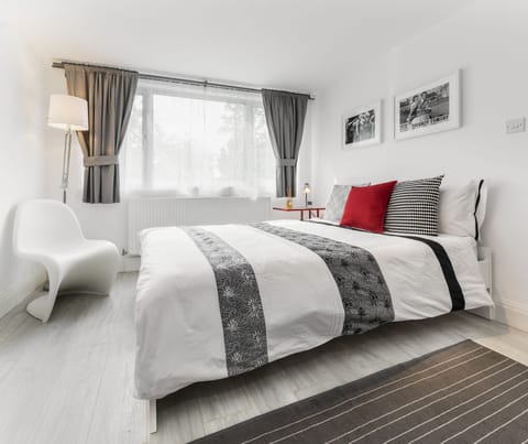 Studio room with double bed