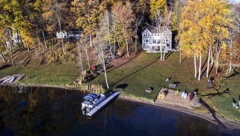 Featured house is on the right- we also rent the house next door (VRBO 728241)