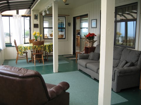 Atrium with views of the ocean