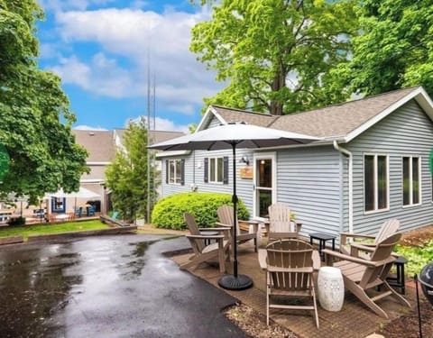 Parking in front of the door! blue Horse Cafe in the background.