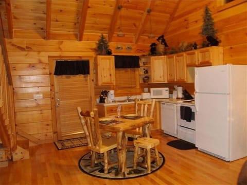 Kitchen with everything you need..