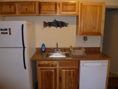 Fully equipped kitchen.