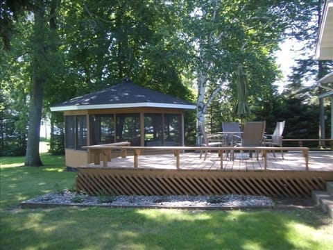 Deck & Gazebo