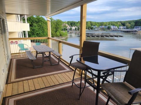 Large Deck with seating for everyone.