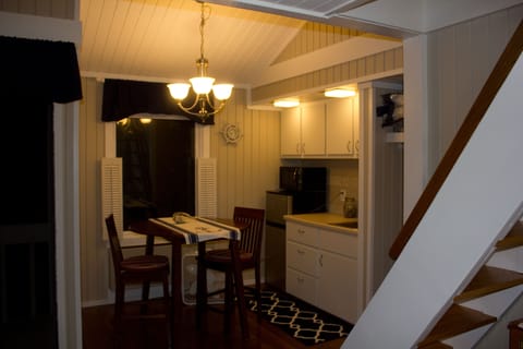 2nd floor, Kitchenette