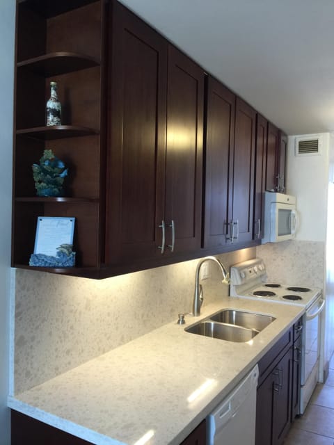 Brand, New Kitchen!!