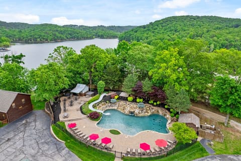 Welcome to Chalets on Table Rock Lake Villa #18