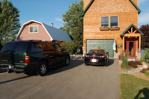Front of Cottage including driveway for parking