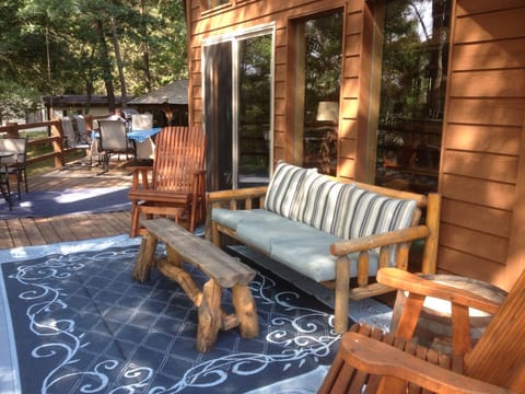 Watch the eagles and chat with friends