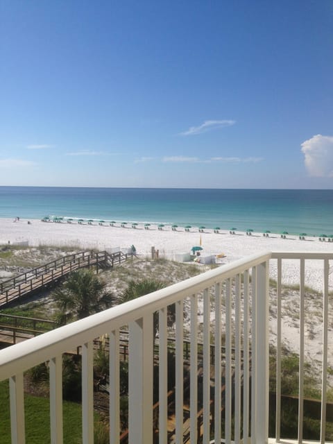 Oh that view from the balcony!!