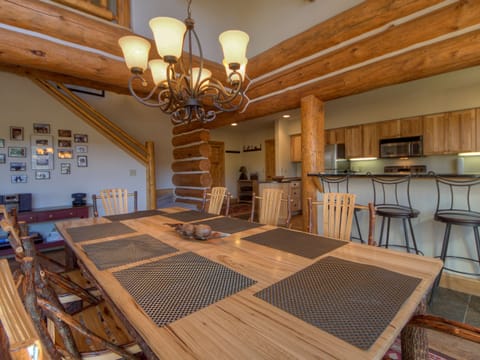 Powder Ridge Cabins, 13 Rosebud, Dining, 2