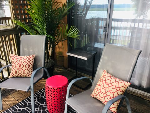 Deck overlooks Battery Creek.