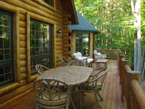 Fabulous wrap-around deck!