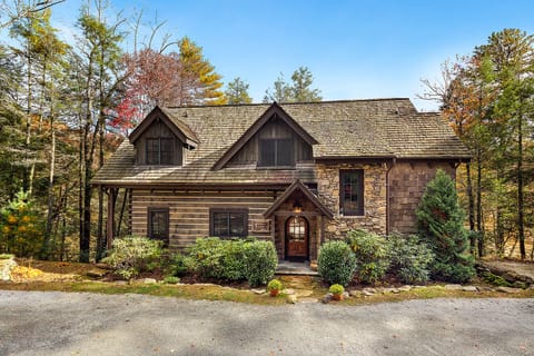 Front View of the Lodge. Excellent parking provided, a rarity with mountain home