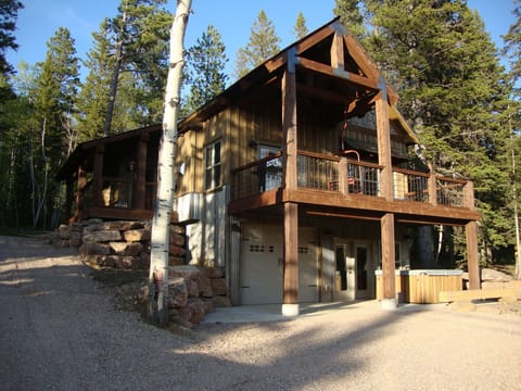 Closer view of front of cabin.