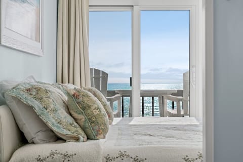 Views from the King Thurma Bed with luxury bedding.