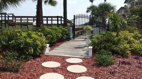 Private Access to Beach Walkover