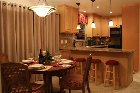 Dining room/kitchen