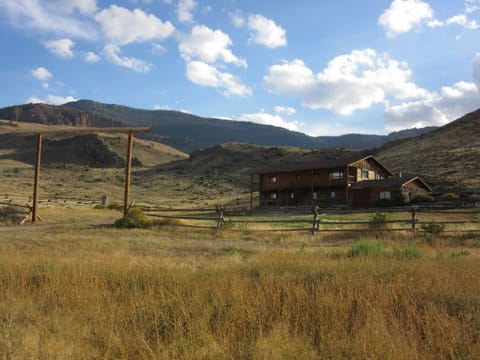 Front of house from driveway