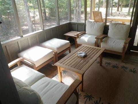 OUTDOOR LIVING ON BACK DECK SCREENED PORCH