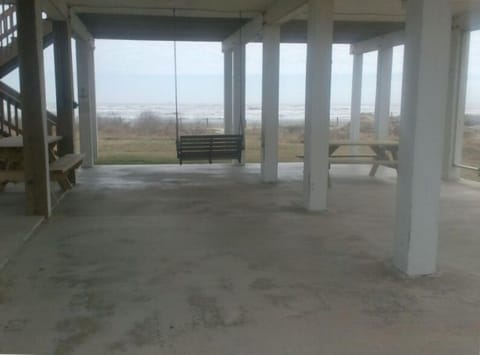 view downstairs under the house, plenty of relaxing areas