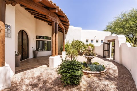 Scottsdale estate courtyard entrance.