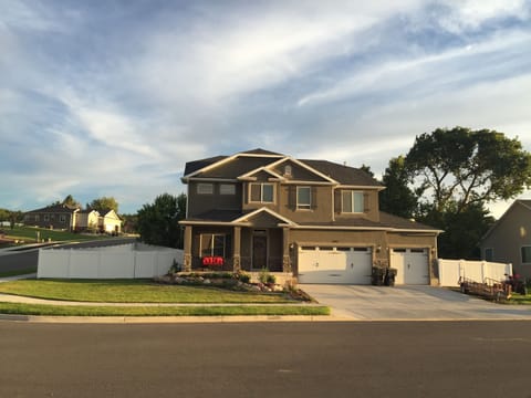 Large Home with 3 car garage and ample parking!