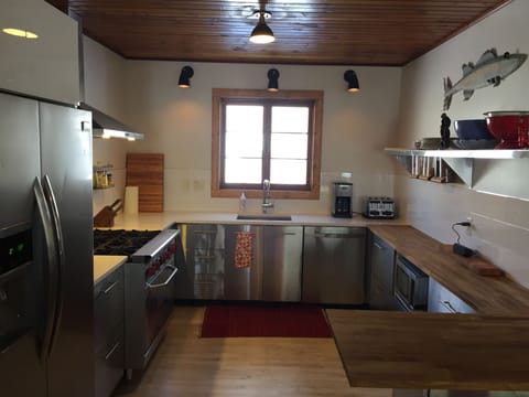 Remodeled, stocked kitchen