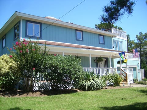Front of Home with Covered Porch and Front Yard