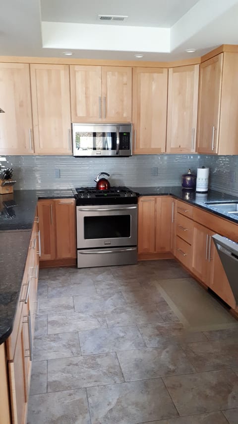 Another view of the kitchen.