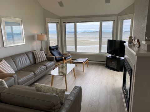 Tide out....new flooring