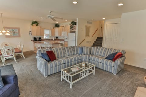 Bird's eye view of layout.  Expansive & open to accommodate many comfortably.