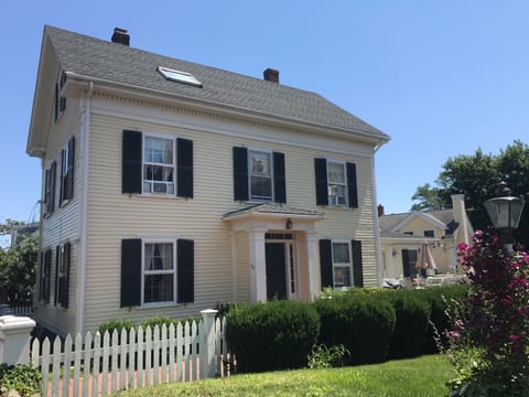 Rental is for entire house, including deck and 5 bedrooms