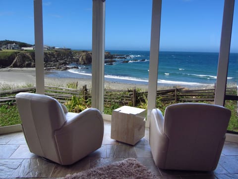 Morning coffee time watching the tide come in